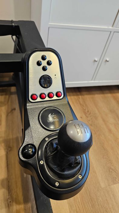 Cockpit Sim Racing Completo – Logitech G27 + Estrutura