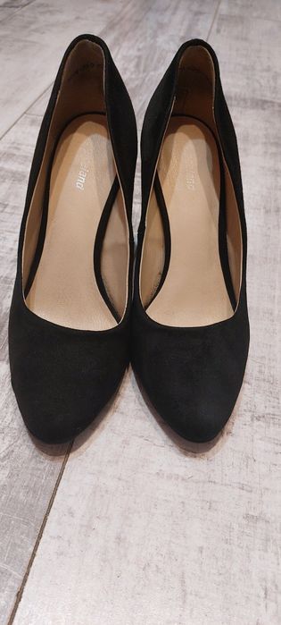 Szpilki zamszowe r.38