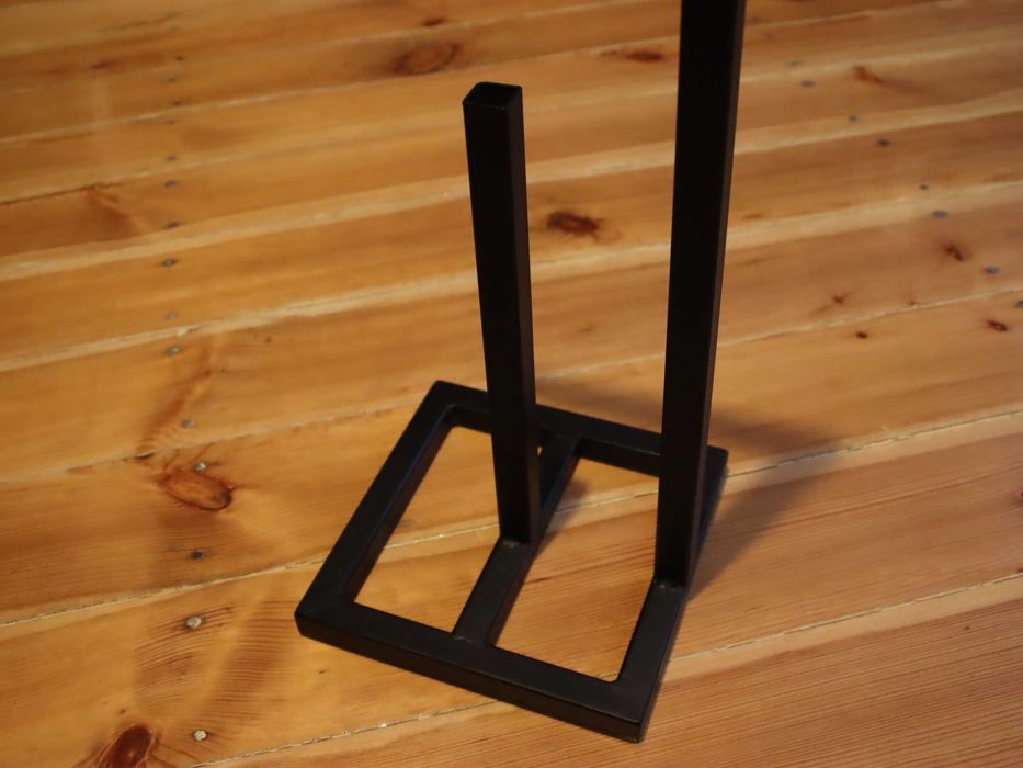 Stojak metalowy Loft na papier toaletowy