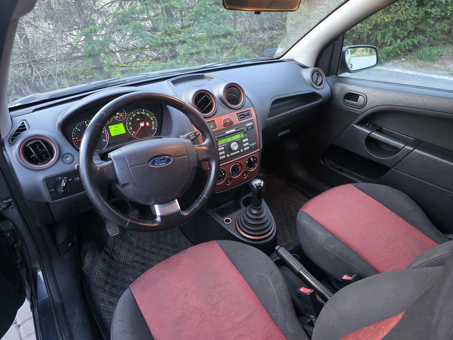 Ford fiesta 2008 rok  1.4 tdci