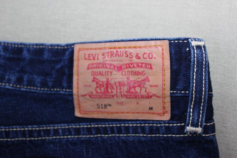 Damskie Levis 518 rozmiar M (dzwony)