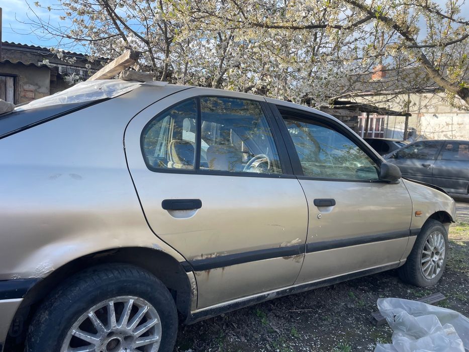 Nissan primera p10