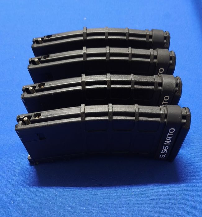 #RESERVADO# Réplica Airsoft GHK G5 GBBR + 4 Magazines + Red Dot