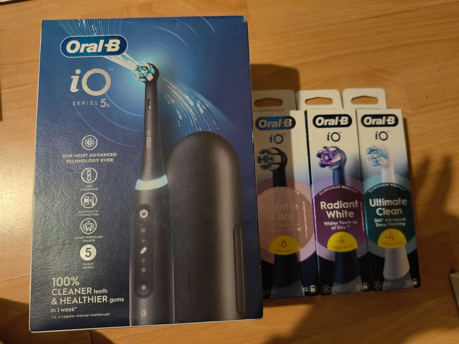Szczoteczka magnetyczna ORAL-B iO 5