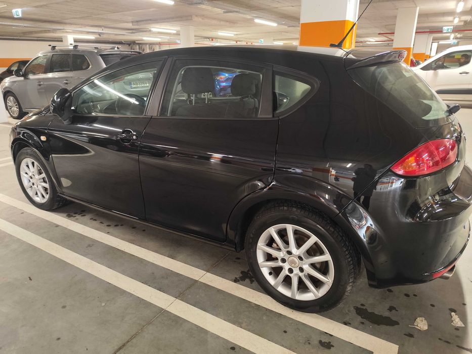 SEAT Leon 1.6 TDI de 03/2011,(caixa automática) foto 2