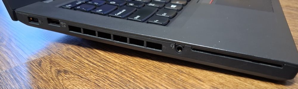 Laptop Lenovo T460p i5 8GB RAM 500GB SSD Windows 10