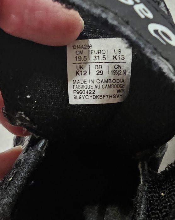 Buty Asics rozm 31,5