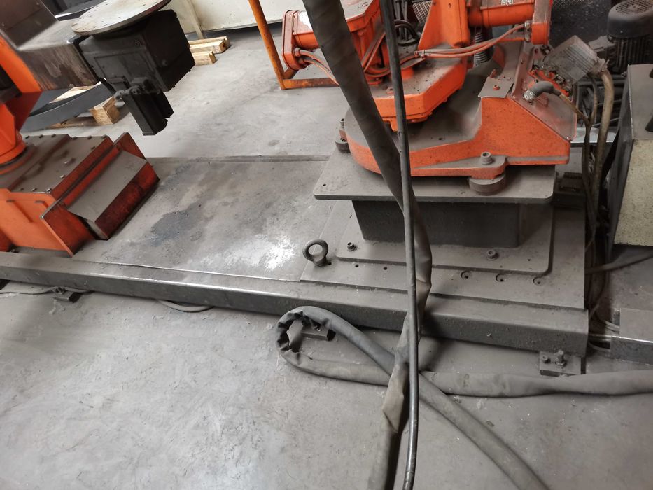 Cela spawalnicza z robotem ABB IRB1400 S4C+ spawarka FRONIUS TPS4000