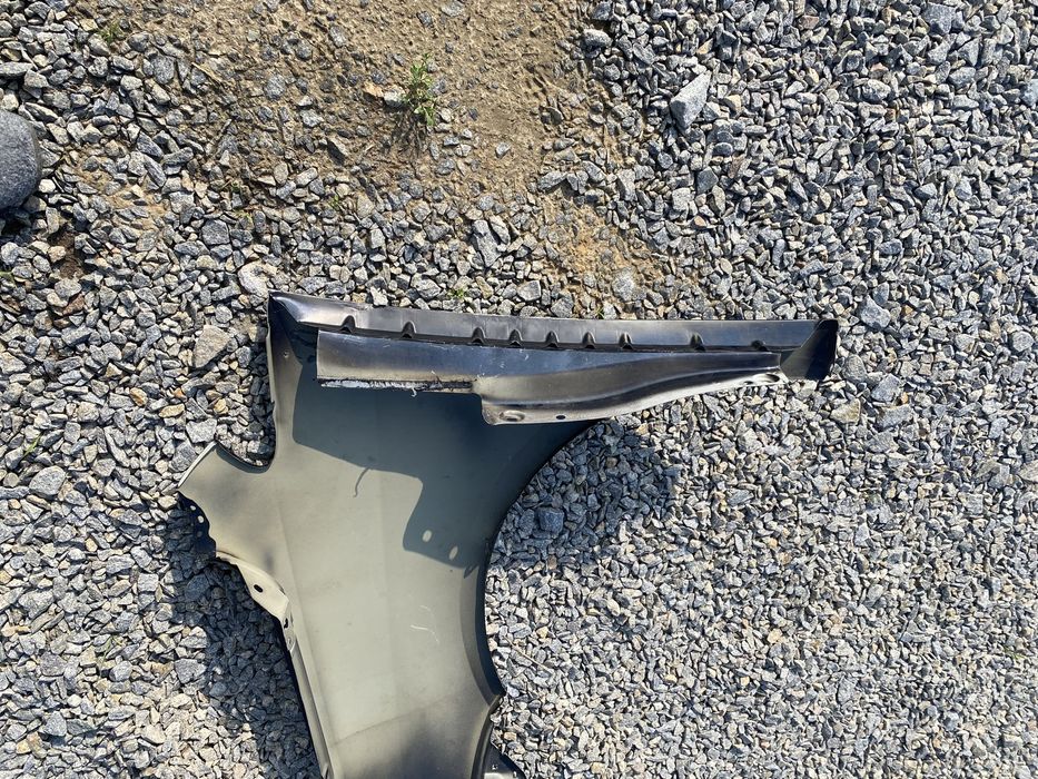 Крило праве тауран оригінал