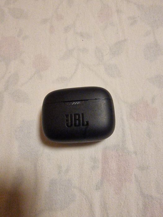 Etui do słuchawek jbl 230NC