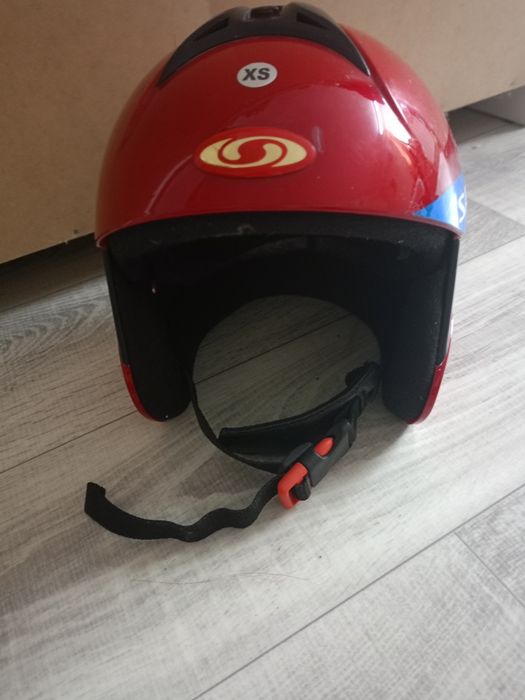 Kask narciarski dziecięcy