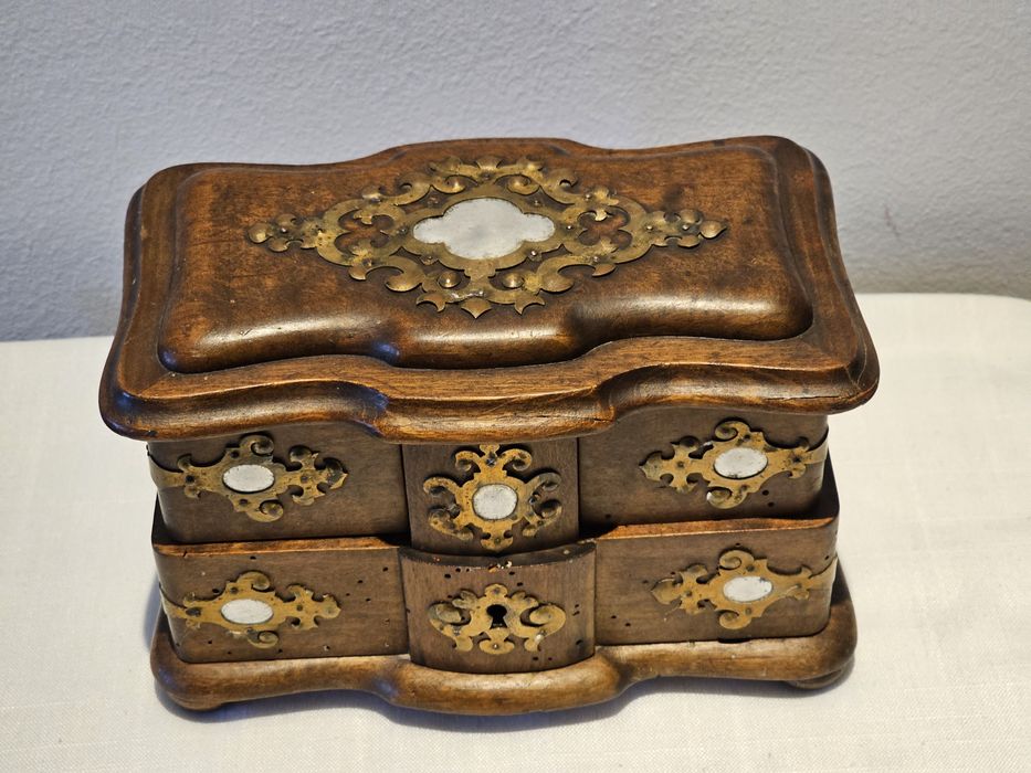 Drewniana XIX w. Szkatułka