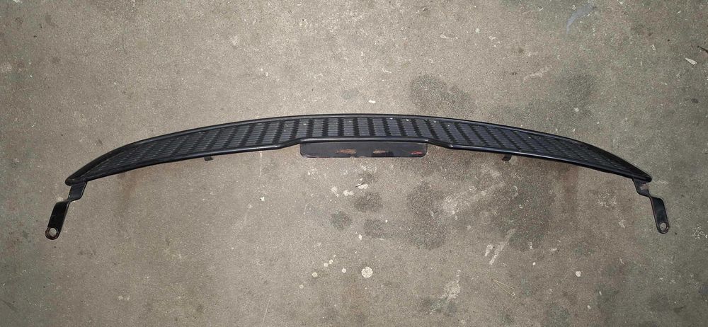 VW Passat B5 grill KAMEI ładny stan ORYGINAŁ