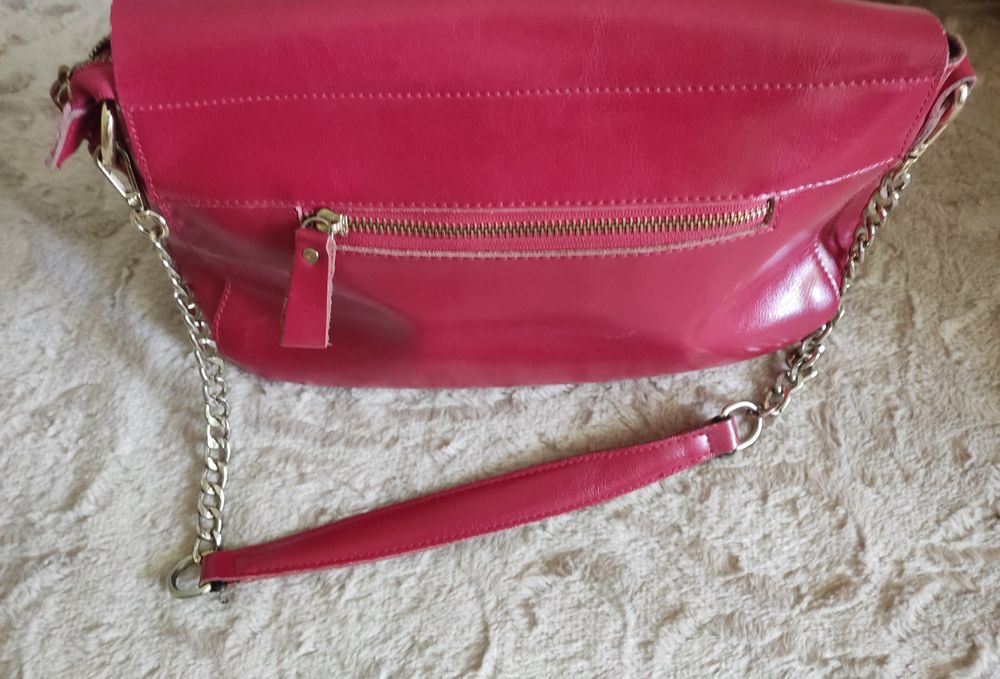 Сумка з натуральної шкіри червоного кольору