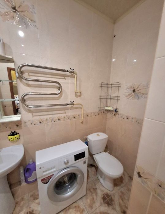 Продам  1к.кв метро Холодная Гора, " сталинка"  38 кв.м