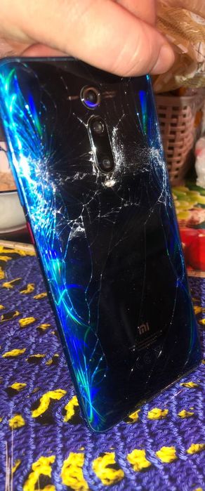 Продаю телефон. Xiaomi M9Т на 128 ГБ.