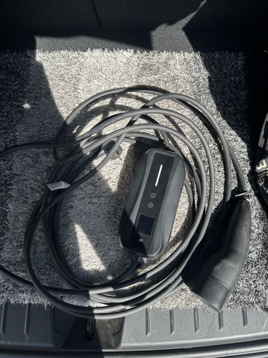 Carregador de carro eletrico Dé