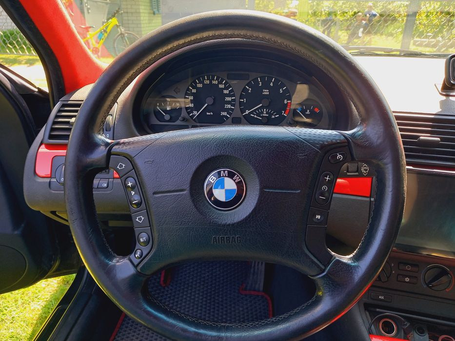 BMW 3 Series 2000