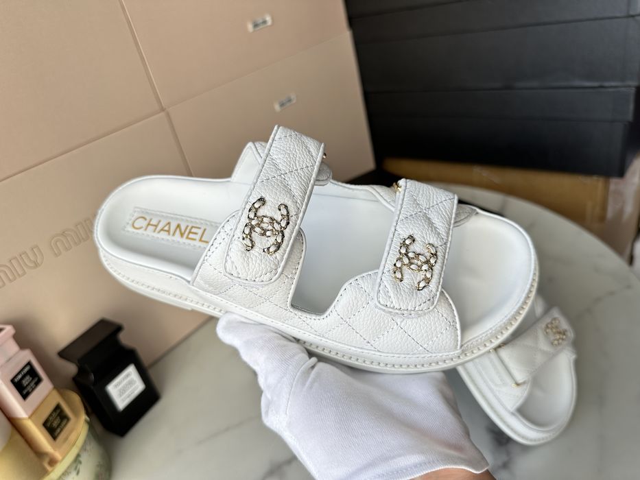 Koapki Chanel White Leather