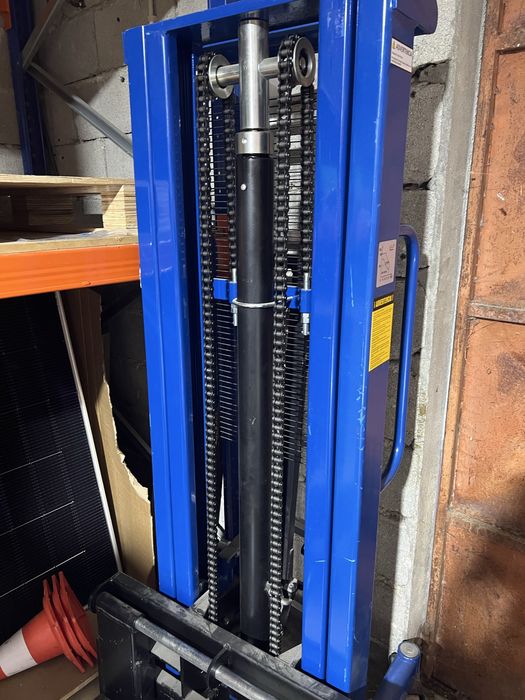 Stacker manual 1000kg a 3000 mm