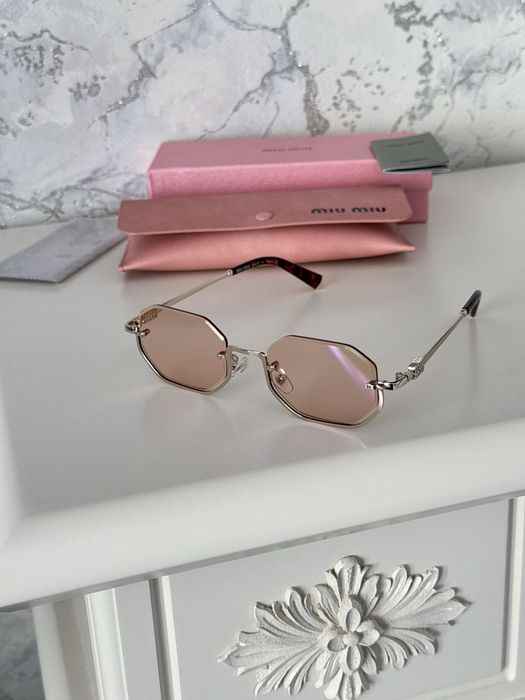 солнцезащитные очки Miu Miu полный комплект