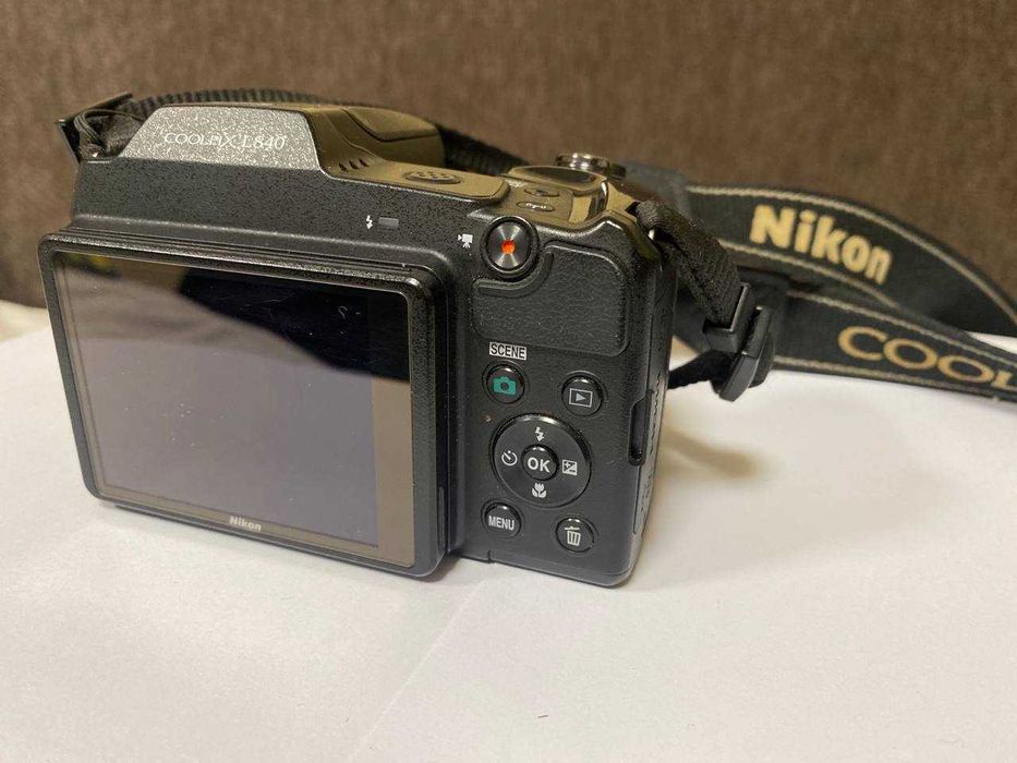 Фотоапарат Nikon Coolpix L840