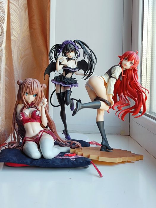 Аниме фигурки много разных