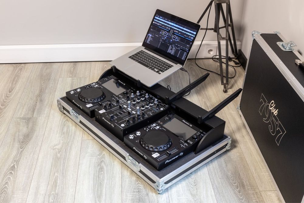2 XDJ-700 + DJM-450 + Case