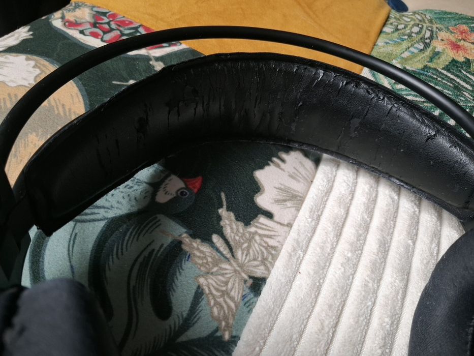 Słuchawki czarne stereo z podświetleniem
