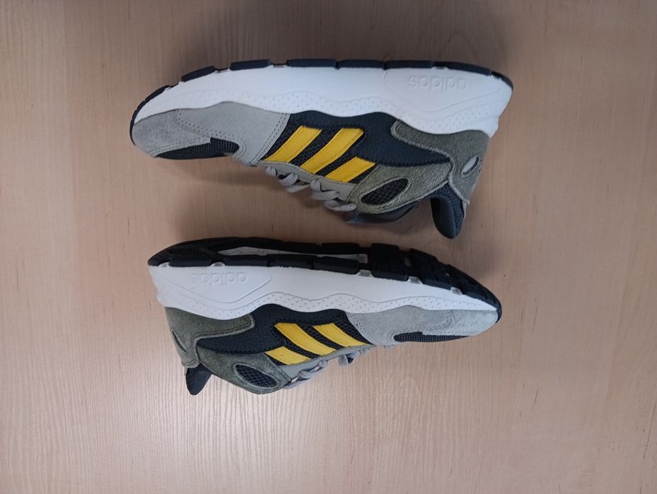 Sportowe buty Adidas rozmiar 39 i 1/3