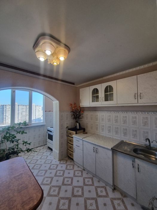 Здам 2-кім з ремонтом  на Троєщині  вул.  Радунська  Бальзака  Лиськів