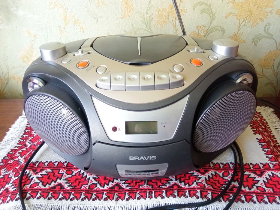 Магнітофон Bravis CD56-MP3