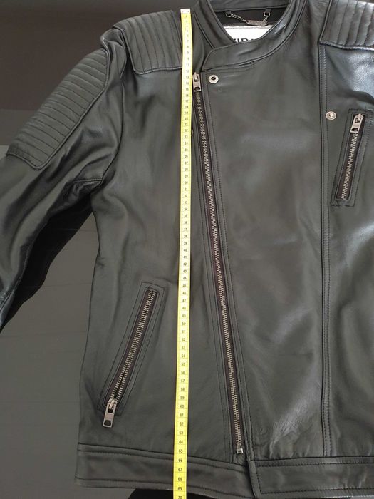 Casaco Cabedal semi-novo marca VIPARO - Tamanho M