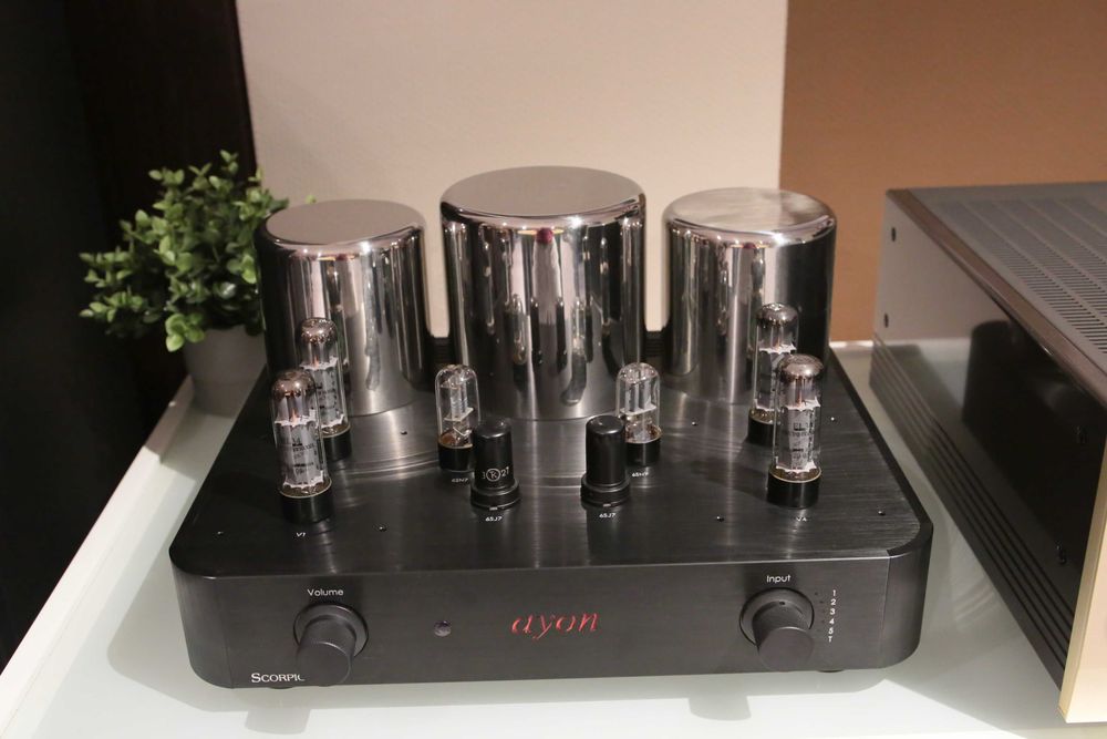 Ayon Scorpio MK II na lampach EL34