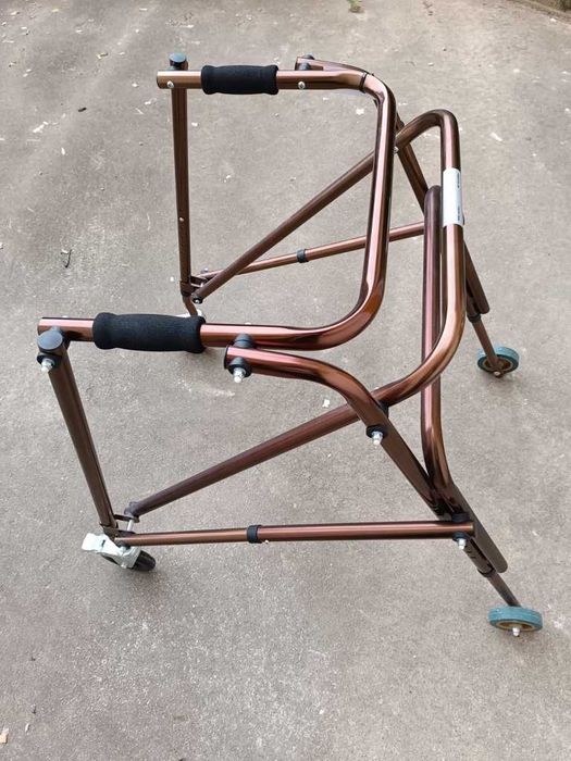 Andarilho para adultos de 4 rodas  - NOVO