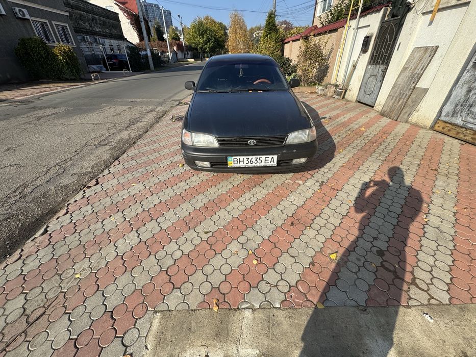 Обменяю  Таёту Картна Е на бмв е34