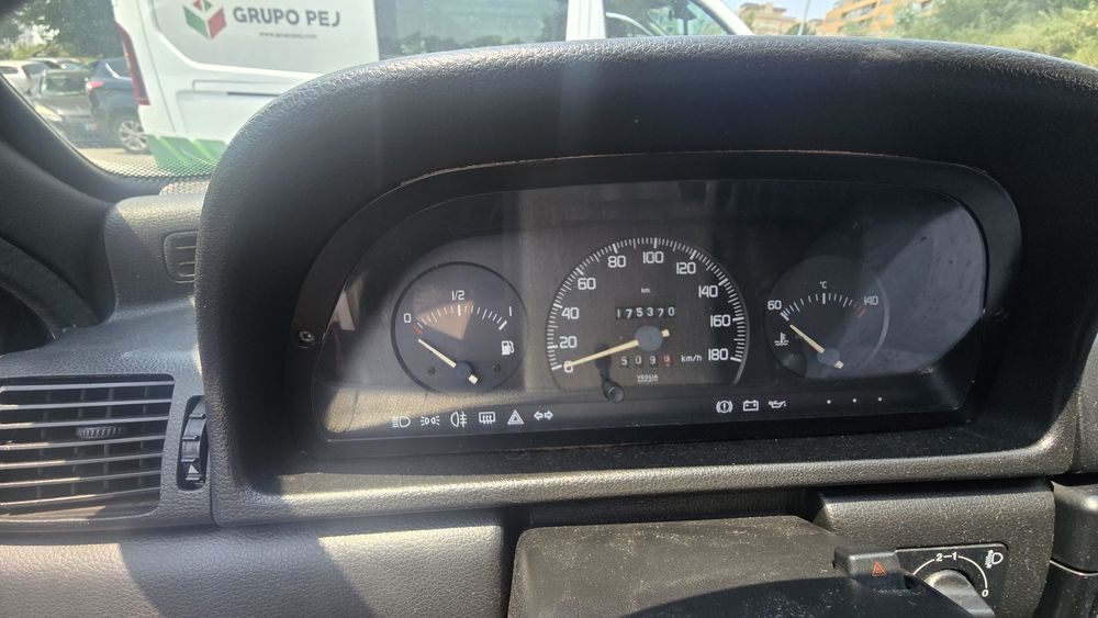 Carro uno mille hatchback  1993.