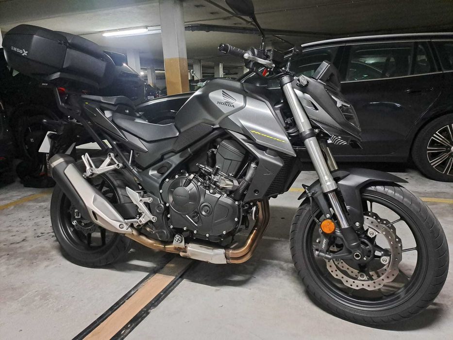 CB750 Hornet 2024 cinzenta metalizada, 92hp, quick shifter up/down, garantia até junho 2029.