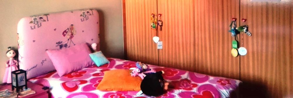 Par de Camas Sommier Solteiro - com estrados -  Medidas,1,92x1,10 cm