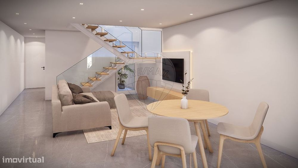 Moradia T4 para venda