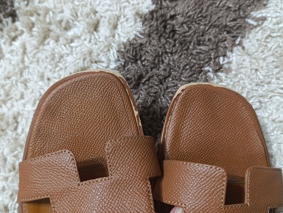 Шльопанці (Hermes)