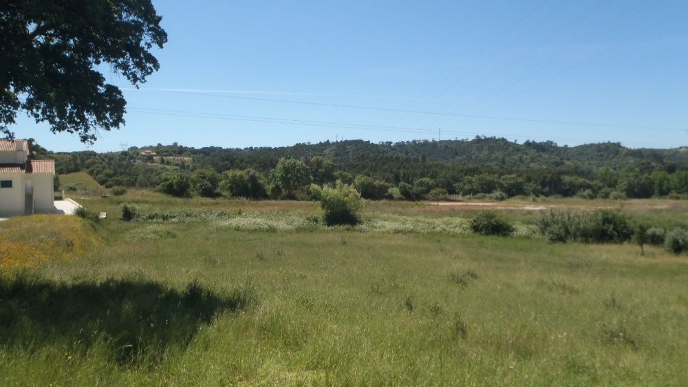 Troca Autocaravana ou vendo Quintinha Santarém  4500 casa p recuperar