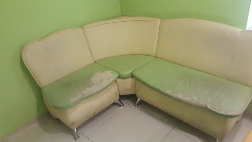 Перетяжка мебели на дому