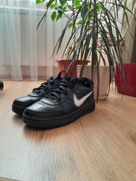 Продам кросівки Nike