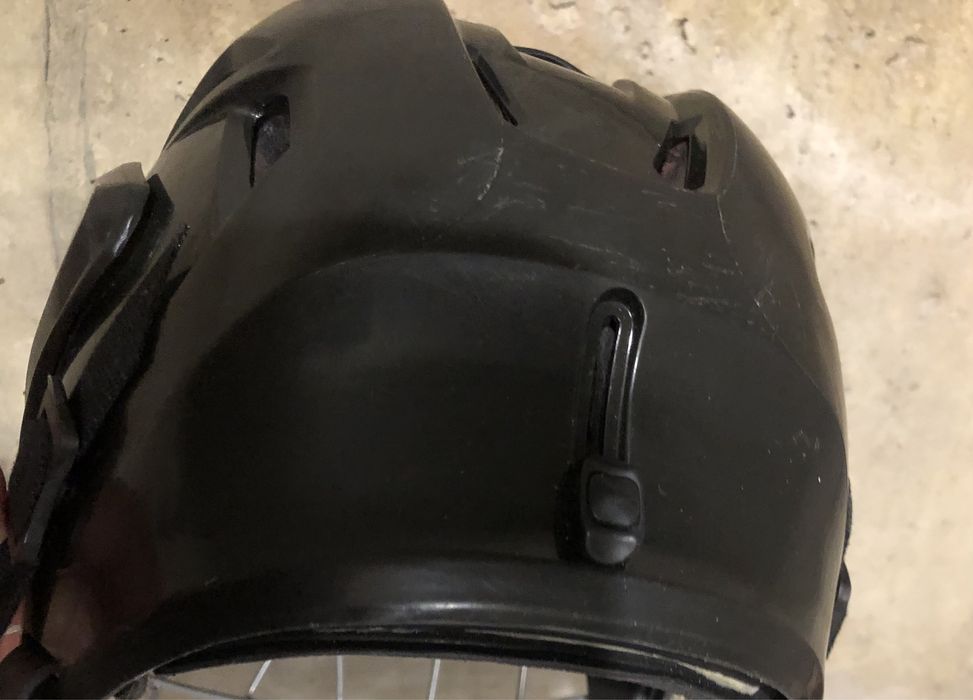 Шлем Bauer RE-AKT 100