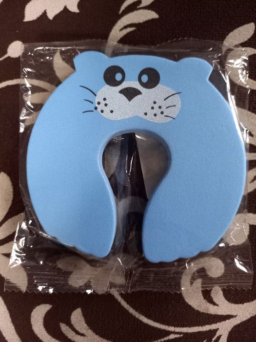 Стопперы,блокираторы для дверей.