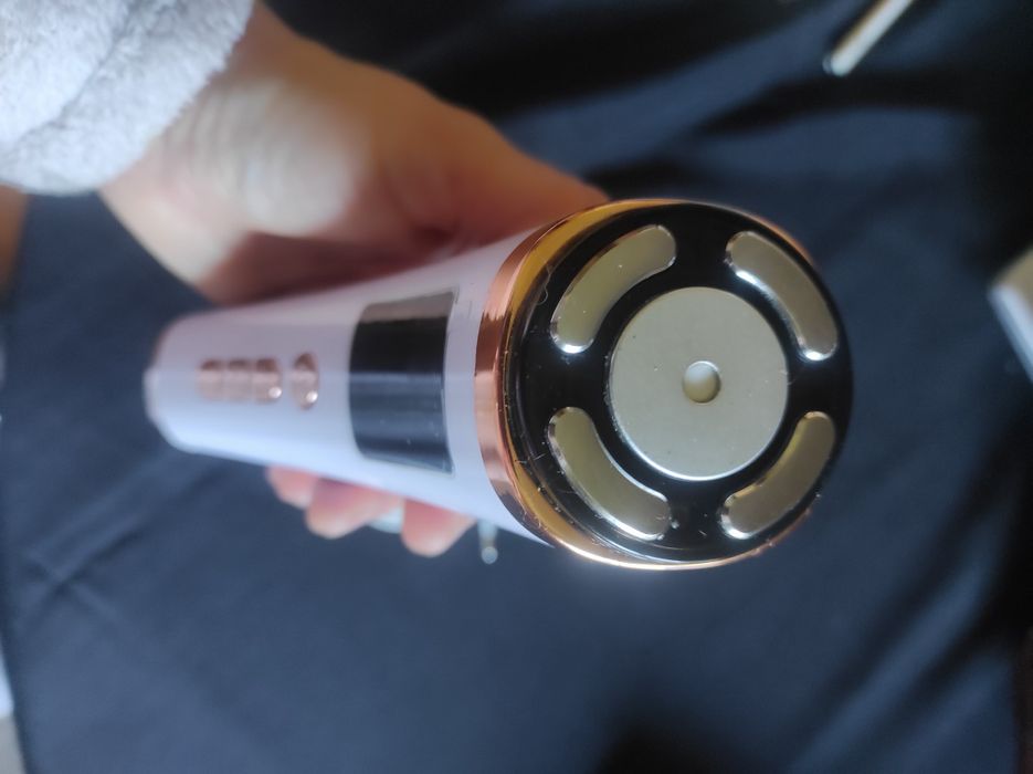 Aparelho Estético Facial – Microcorrente + Radiofrequência | Portátil