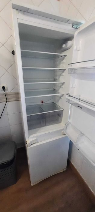 Frigorífico usado426913275702814723