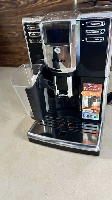 Ekspres PHILIPS 5300 LatteGo EP5330