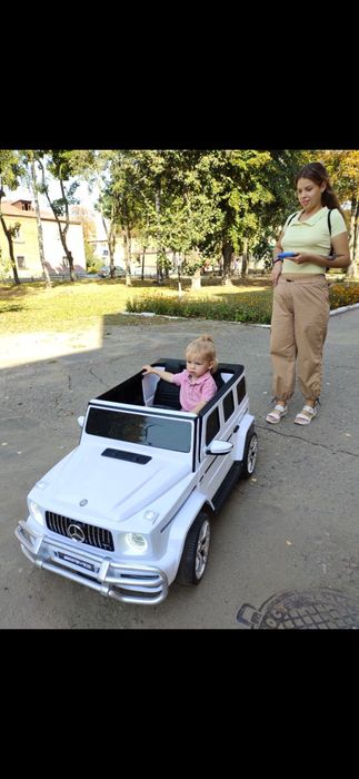 Продам дитячий мерседес
